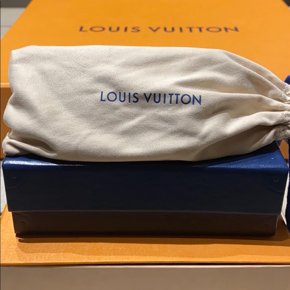Louis Vuitton Tonka Sunglasses - Picture 5 of 7